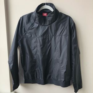 New Balance Light Mock Neck Winbreaker